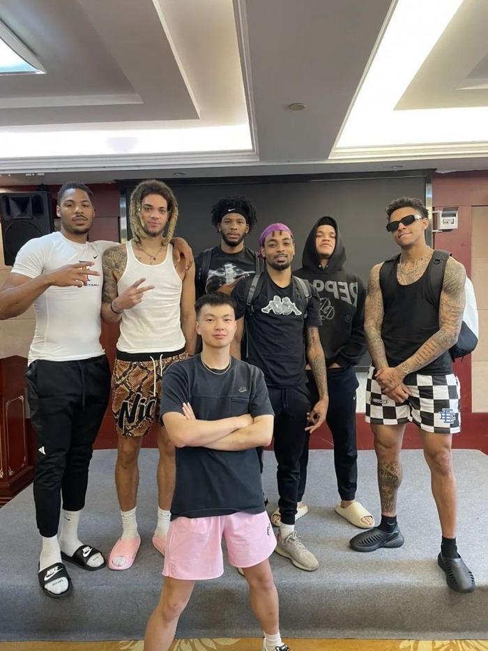 幼儿篮球训练内容与要求有哪些?_1